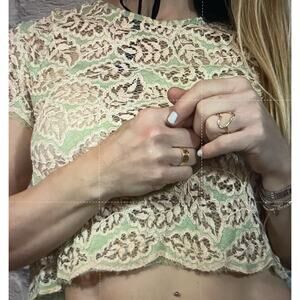 Moon lace crop top blouse